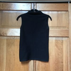 Aritzia black mockneck Sleeveless Top, size 0
